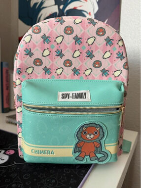 SpyxFamily Bag & Manga bundle